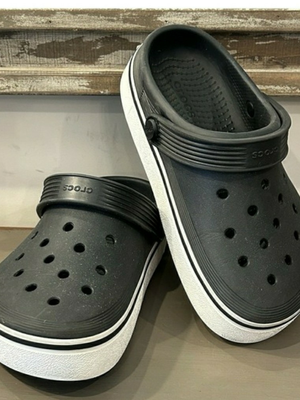 CROCS Unisex Black Clog with White Midsole Trim